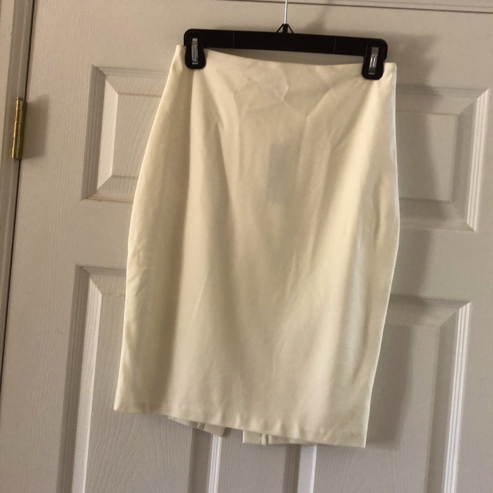 Bebe Kirstie cb cream lace up pencil skirt
